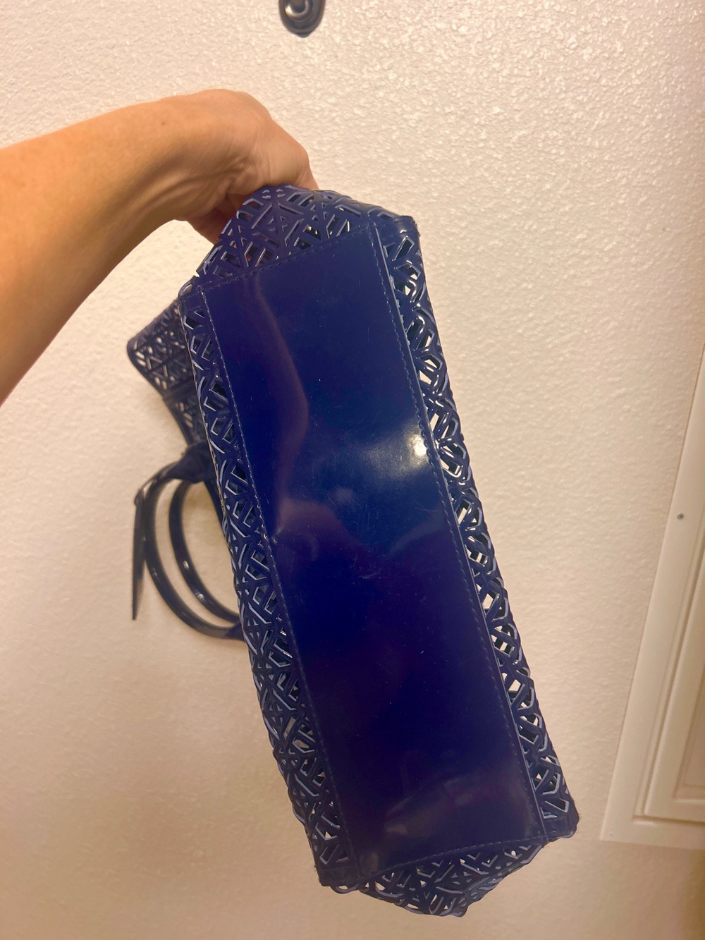 Tory Burch Navy Blue Laser-Cut Tote Bag with Tag ID Tag - Picture 7 of 9